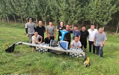 2019年，山東東營市黃河河務(wù)局采購一臺德國坡厲斜坡割草機(jī)。